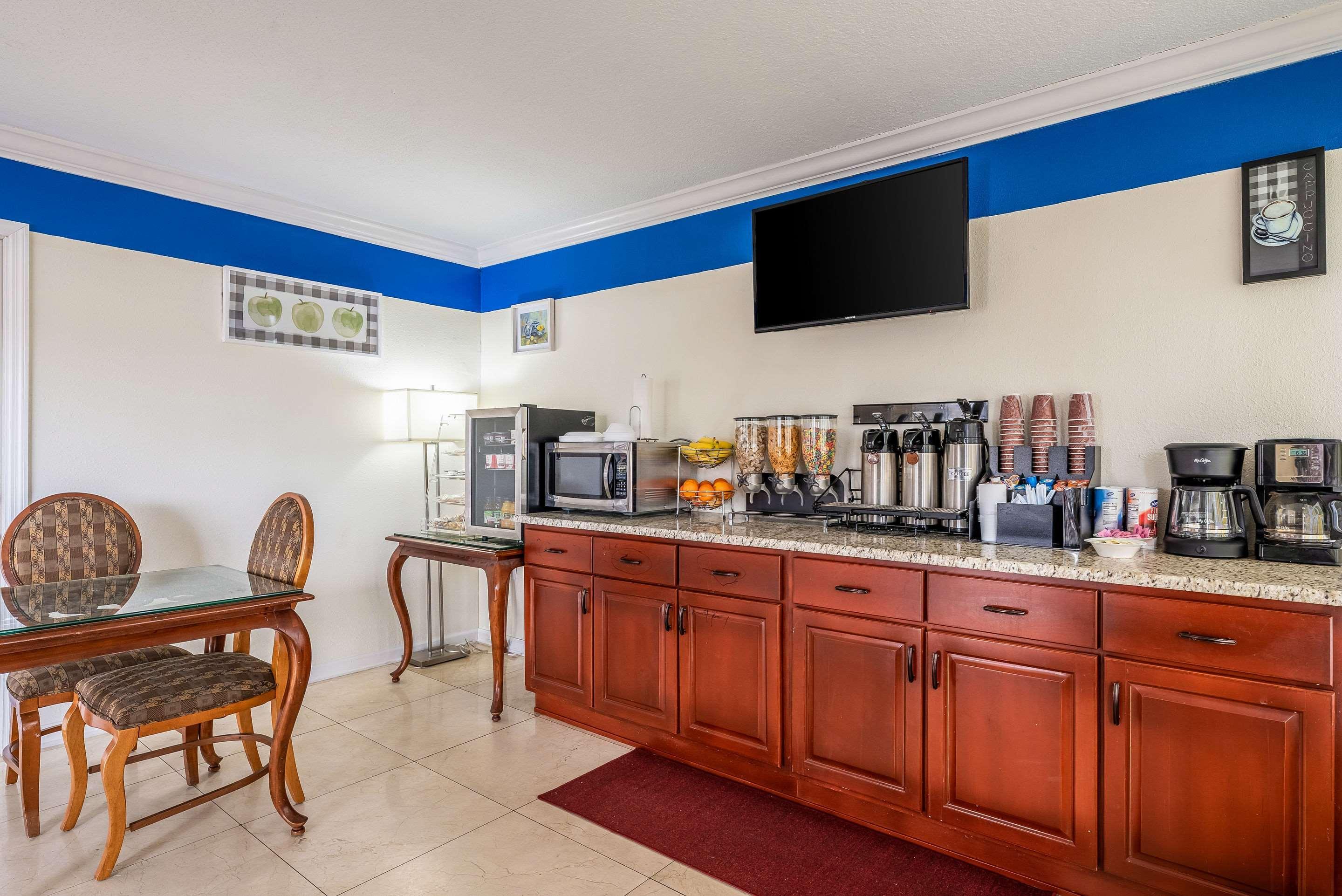 Rodeway Inn Bushnell Luaran gambar