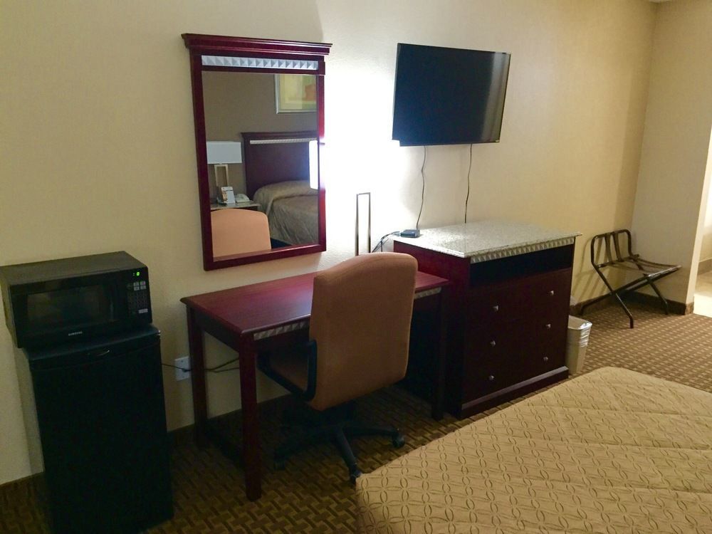 Rodeway Inn Bushnell Luaran gambar