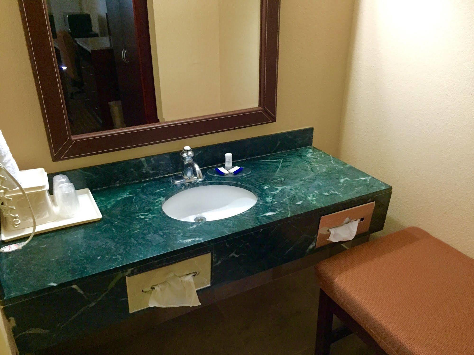 Rodeway Inn Bushnell Luaran gambar