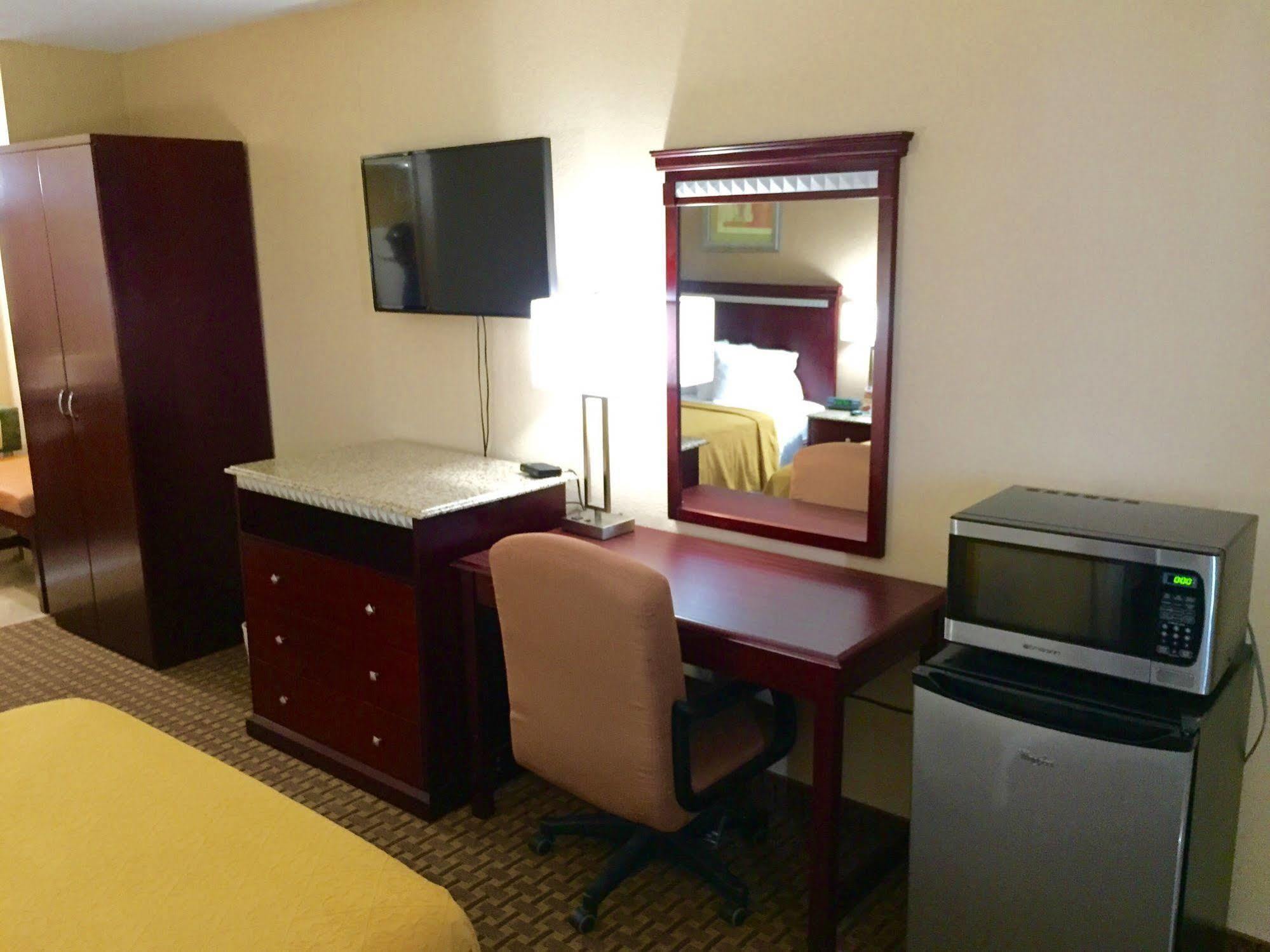 Rodeway Inn Bushnell Luaran gambar