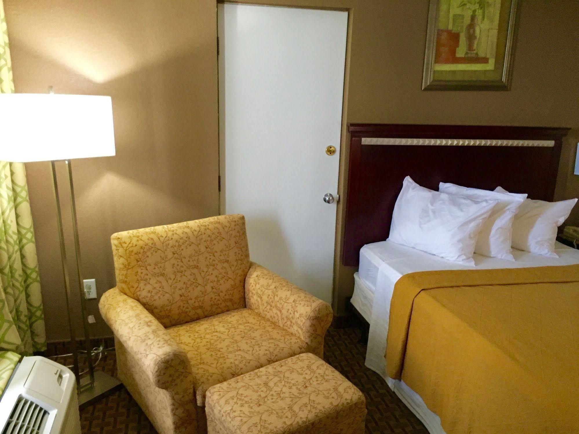 Rodeway Inn Bushnell Luaran gambar